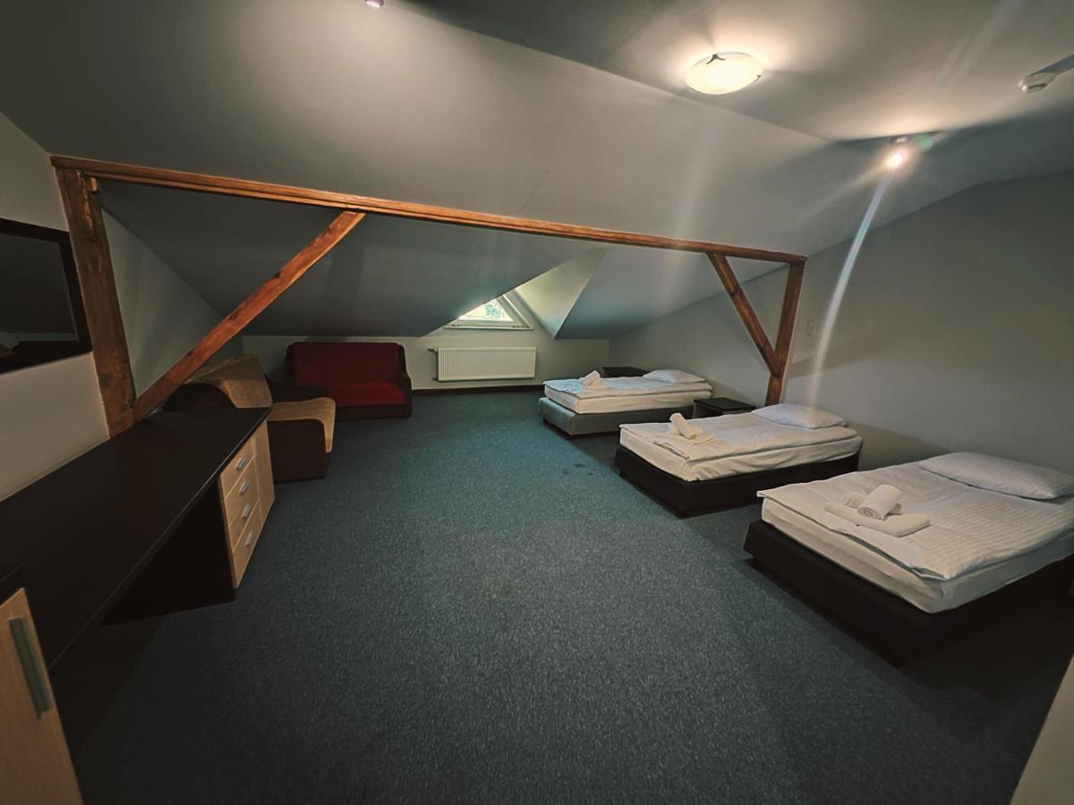 Maka I Magia Obiady Domowe Hotel Замбрув Екстериор снимка