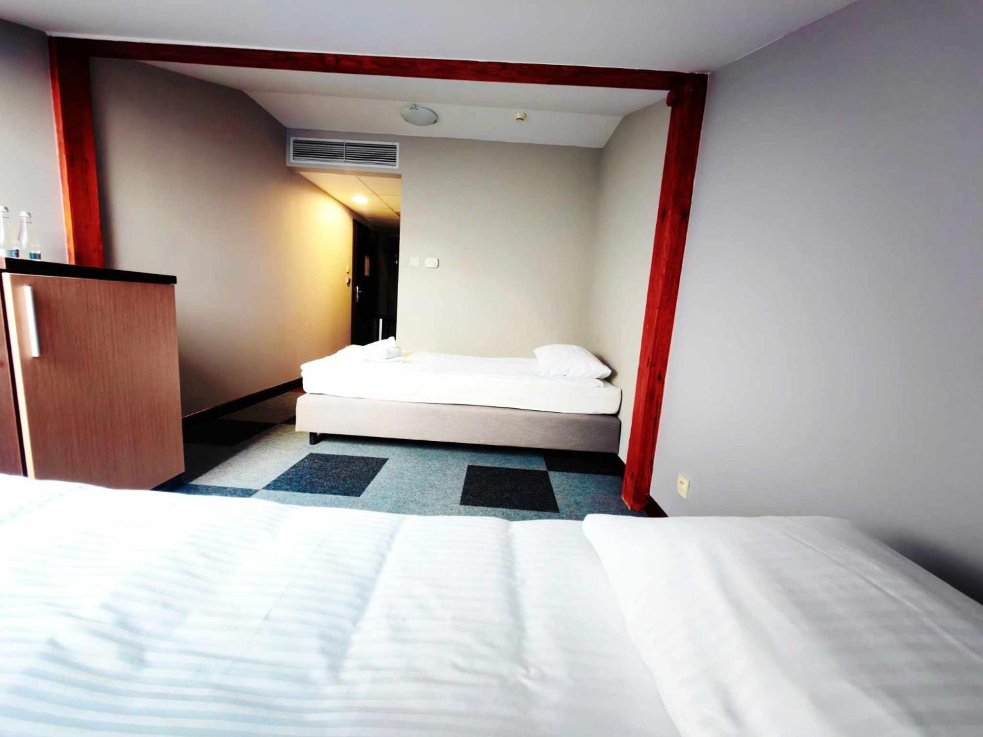 Maka I Magia Obiady Domowe Hotel Замбрув Екстериор снимка
