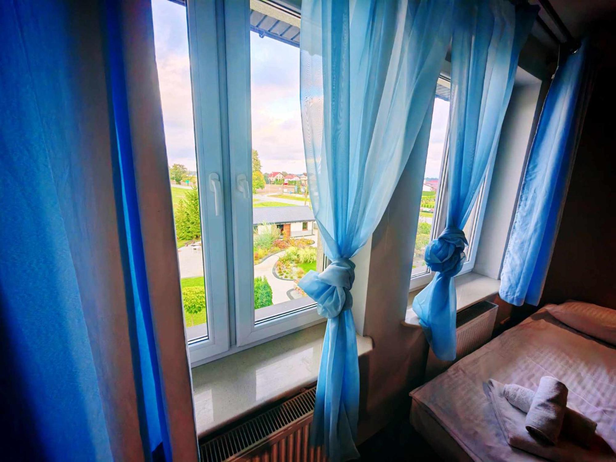 Maka I Magia Obiady Domowe Hotel Замбрув Екстериор снимка