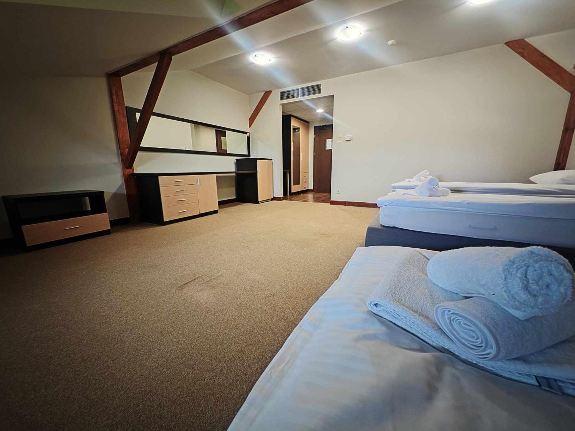 Maka I Magia Obiady Domowe Hotel Замбрув Екстериор снимка